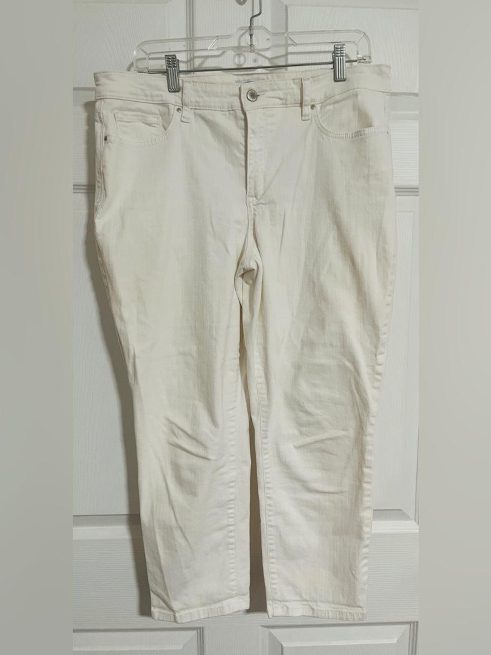Crown & Ivy Women's White Skinny Cropped Pants Stretch Pockets
Cotton Blend